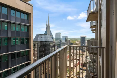 415 Church St #2907, Nashville, TN 37219