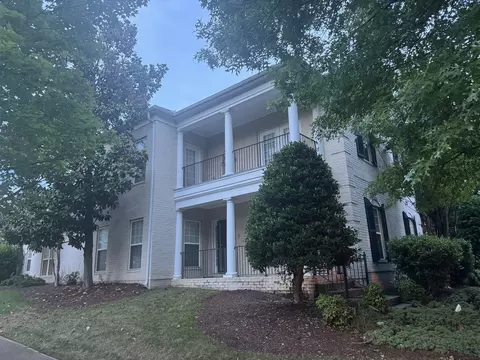 700 Pebble Springs Dr, Franklin, TN 37067