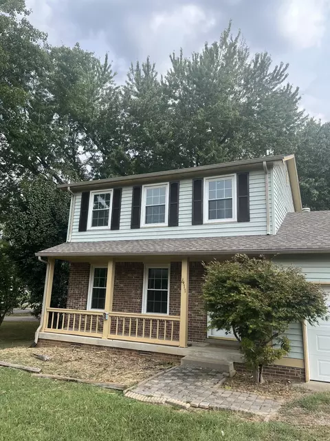 411 Bluff Dr, Clarksville, TN 37043