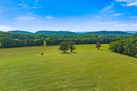 21 County Road 675, Riceville, TN 37370