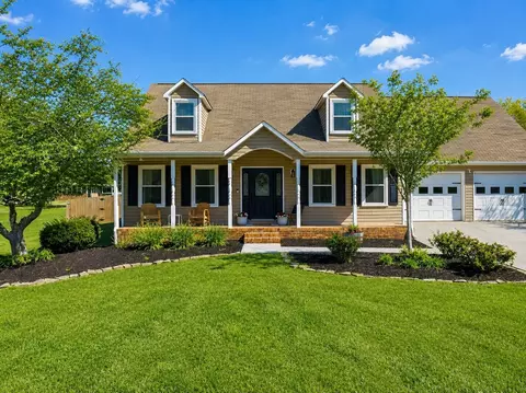 2727 Kenwood Dr, Athens, TN 37303