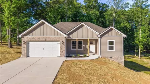 132 County Road 155, Riceville, TN 37370