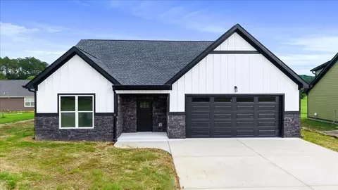 358 Benton Station Rd, Benton, TN 37307