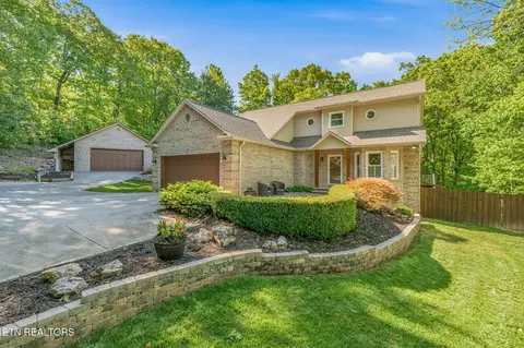 2113 Berrywood Dr, Knoxville, TN 37932
