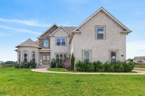 344 Oasis Ln, Clarksville, TN 37043