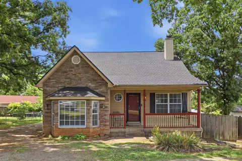 905 Great Hope Ct, La Vergne, TN 37086