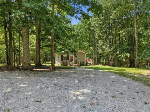 1211 Camp Belle Air Rd, Sparta, TN 38583