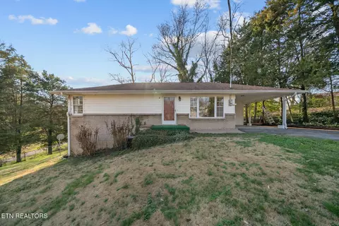 121 Bettis Ln, Kingston, TN 37763