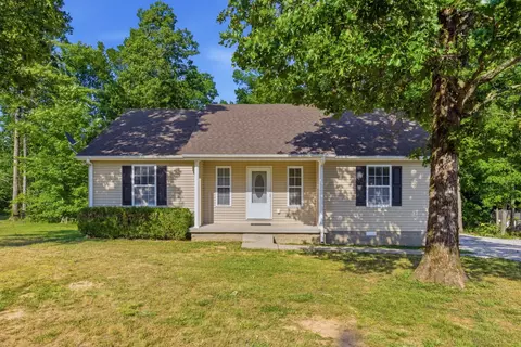 45 Bill Ct, Waverly, TN 37185
