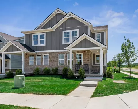 2589 Peaceful Valley Dr, Columbia, TN 38401