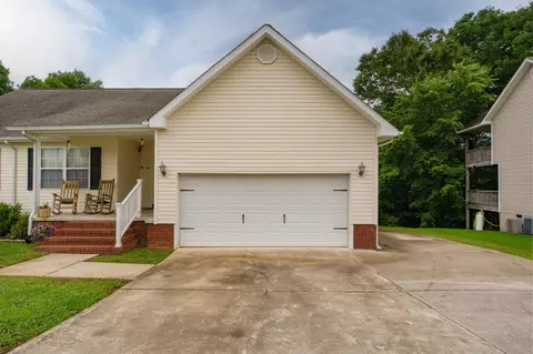 Exterior - 562 Bluff View Dr, Ringgold, GA 30736 photo 11 of 14