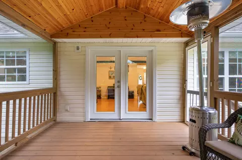 Exterior - 562 Bluff View Dr, Ringgold, GA 30736 photo 6 of 14