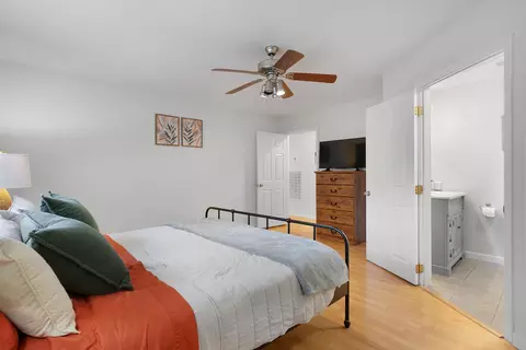 Bedroom - 562 Bluff View Dr, Ringgold, GA 30736 photo 3 of 5