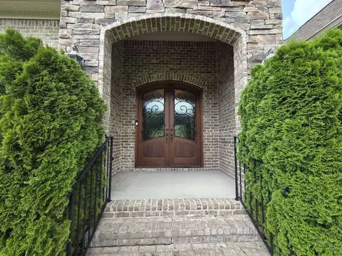 5232 Mead Park Dr, Thompsons Station, TN 37179
