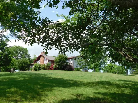 2025 Liberty Ln, Gallatin, TN 37066