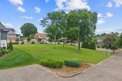 704 Halcyon Way, Columbia, TN 38401