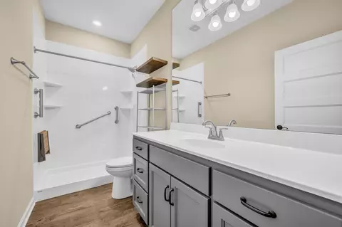Bath - 116 Eno Rd, Dickson, TN 37055 photo 1 of 1