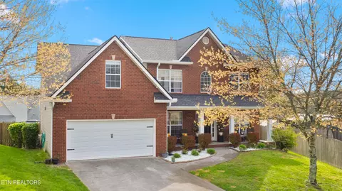 9906 Bassett Ln, Knoxville, TN 37932