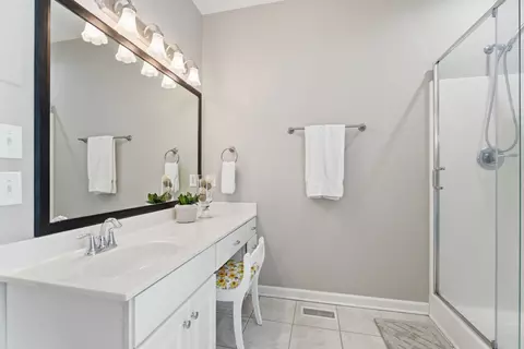 Bath - 808 Peconic Pl, Murfreesboro, TN 37130 photo 3 of 5