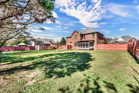4244 N Woodstock Dr, Clarksville, TN 37040