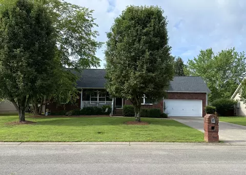 2821 Holsted Dr, Murfreesboro, TN 37128