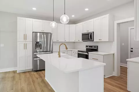 Kitchen - 151 Hidden View Dr, Dunlap, TN 37327 photo 2 of 3
