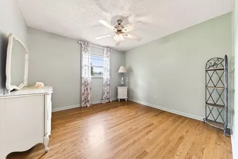 Bedroom - 7957 Bethlehem Rd, Springfield, TN 37172 photo 1 of 2