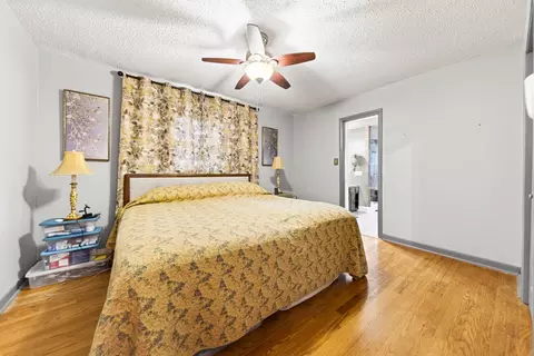 Bedroom - 7957 Bethlehem Rd, Springfield, TN 37172 photo 2 of 2
