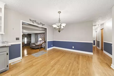 Dining - 7957 Bethlehem Rd, Springfield, TN 37172 photo 1 of 1