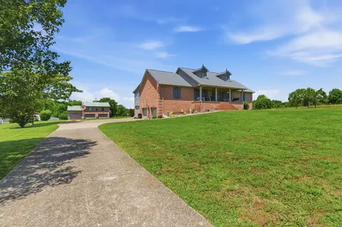 238 Zieglers Fort Rd, Gallatin, TN 37066