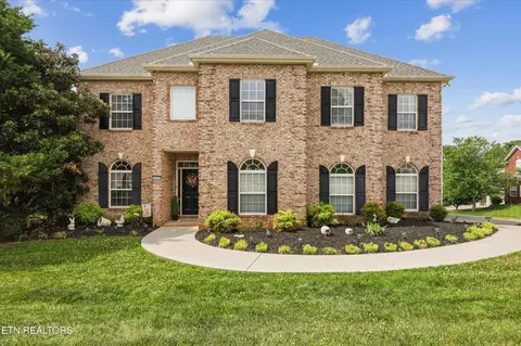 9229 Ridges Meadow Ln, Knoxville, TN 37931