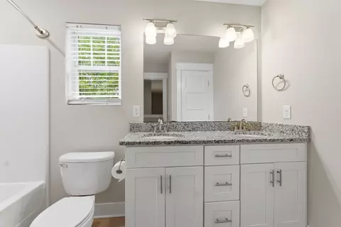 Bath - 625 Eagleview Dr, Eagleville, TN 37060 photo 3 of 3
