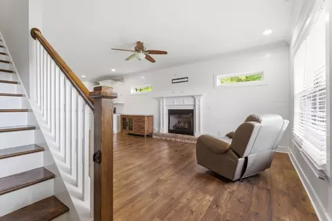 Living - 625 Eagleview Dr, Eagleville, TN 37060 photo 1 of 6