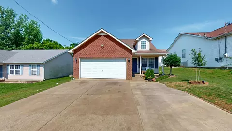 3059 Ace Wintermeyer Dr, La Vergne, TN 37086