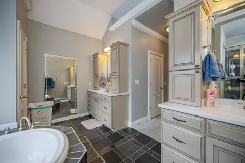 Bath - 4775 Bass Rd, Murfreesboro, TN 37129 photo 4 of 6