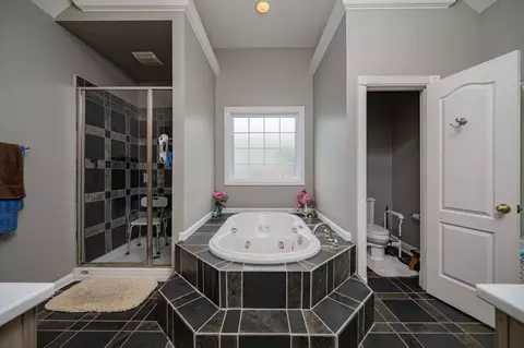 Bath - 4775 Bass Rd, Murfreesboro, TN 37129 photo 3 of 6