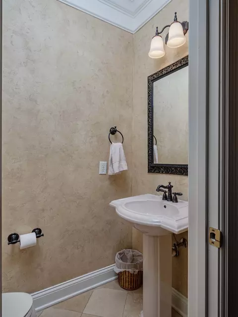 Bath - 4775 Bass Rd, Murfreesboro, TN 37129 photo 2 of 6