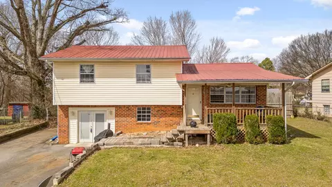4821 Treemont Cir NE, Cleveland, TN 37312