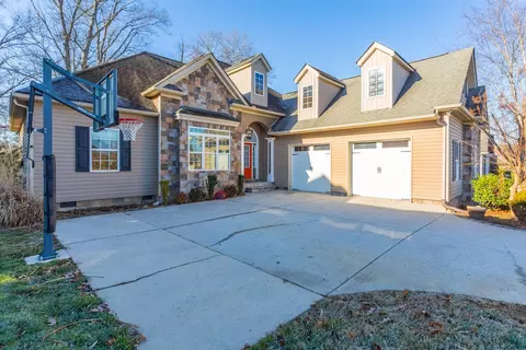 8462 Gracie Mac Ln, Ooltewah, TN 37363