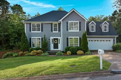 7923 Woodstone Dr, Hixson, TN 37343