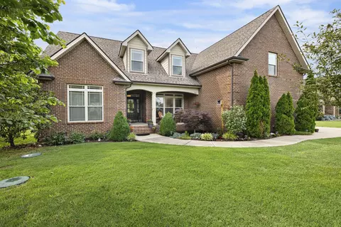 1521 Marathon Dr, Murfreesboro, TN 37129