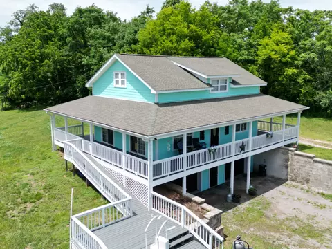 581 Shady Grove Rd, Bloomington Springs, TN 38545