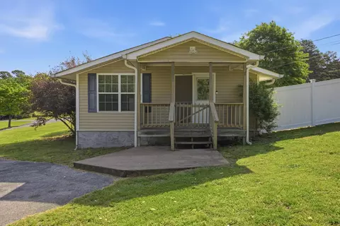 2090 Dorn Farm Pl, Sale Creek, TN 37373