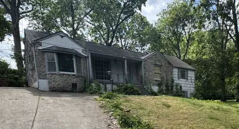 1404 Riverwood Dr, Nashville, TN 37216