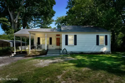 512 Akers St, Maryville, TN 37804