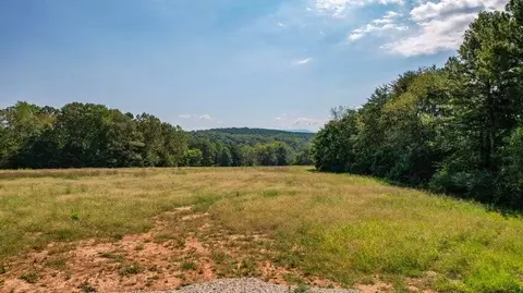 4 Bullens Rd, Ocoee, TN 37361