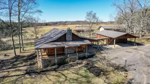 497 Council Rd NE, Charleston, TN 37310