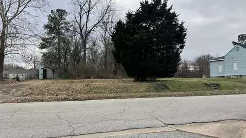 418 Berry St, Jackson, TN 38301