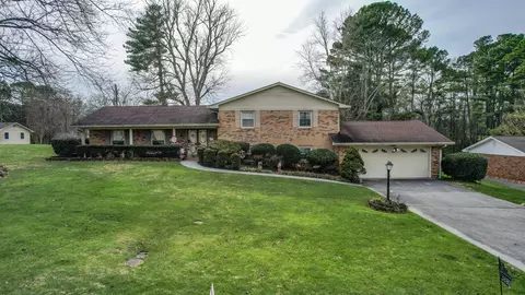 3880 Westview Dr NW, Cleveland, TN 37312