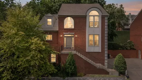 604 Clayborne Ct, Nashville, TN 37215
